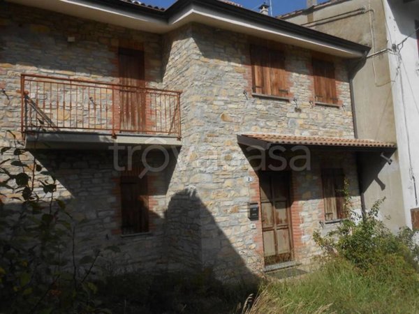casa indipendente in vendita a Bobbio