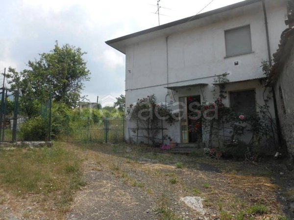 casa indipendente in vendita a Bobbio