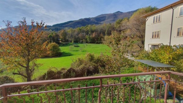 appartamento in vendita a Bobbio in zona Santa Maria