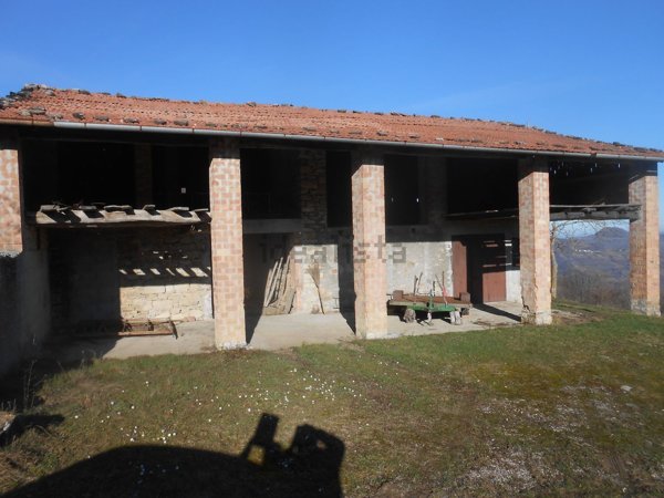 casale in vendita a Bobbio