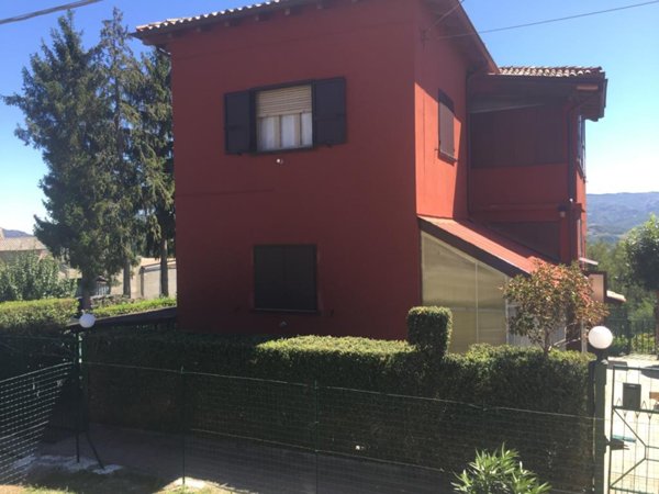 casa indipendente in vendita a Bobbio in zona Vaccarezza