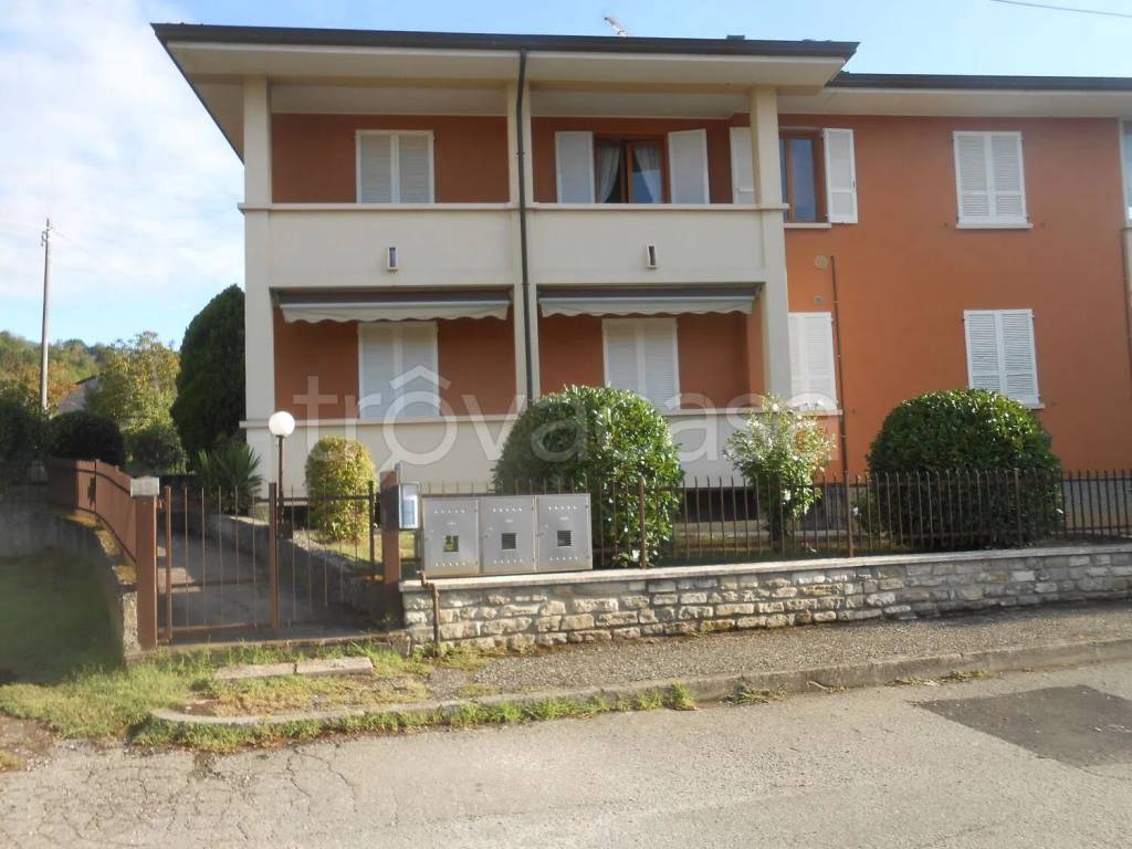 appartamento in vendita a Bobbio in zona Mezzano Scotti