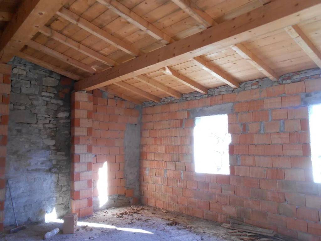 casa indipendente in vendita a Bobbio in zona Mezzano Scotti