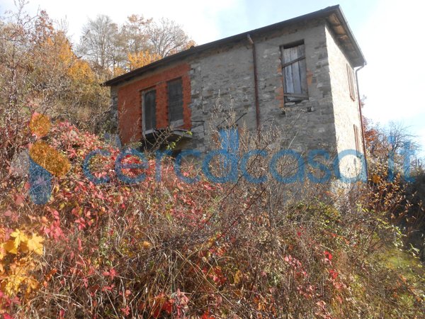 casale in vendita a Bobbio in zona Ceci