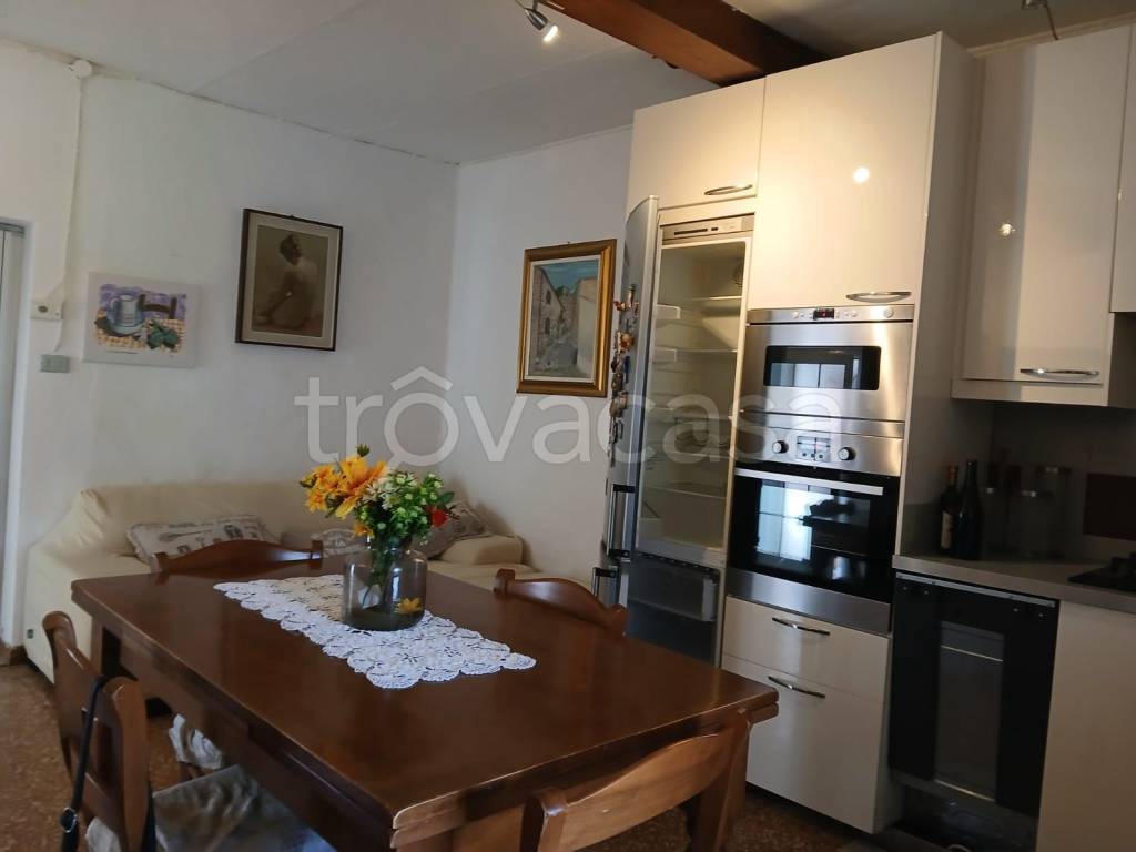 casa indipendente in vendita a Bobbio