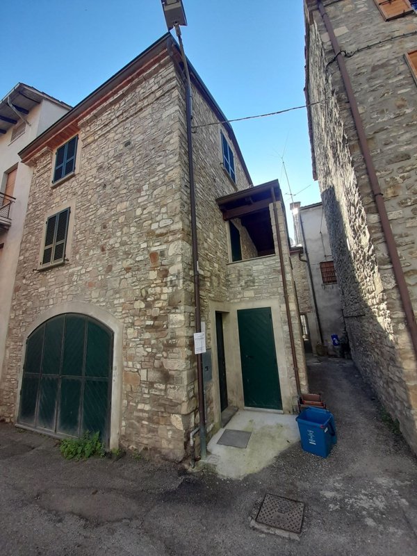 appartamento in vendita a Bobbio in zona Mezzano Scotti