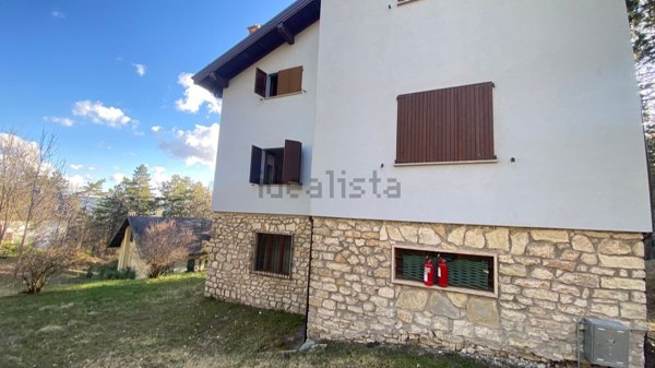 pentavano in vendita a Bobbio in zona Passo Penice