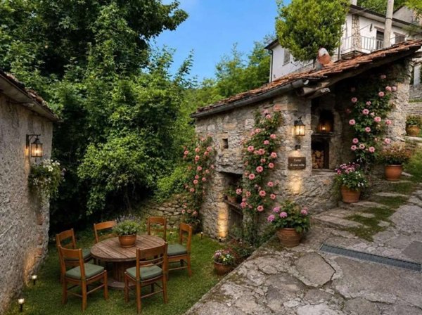 casa indipendente in vendita a Bobbio in zona Ceci