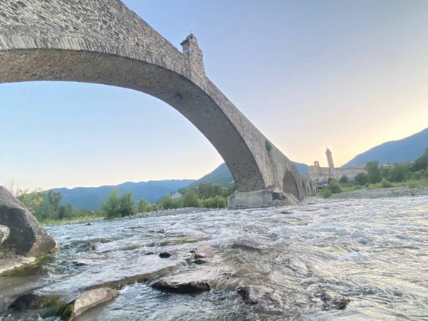 casa indipendente in vendita a Bobbio