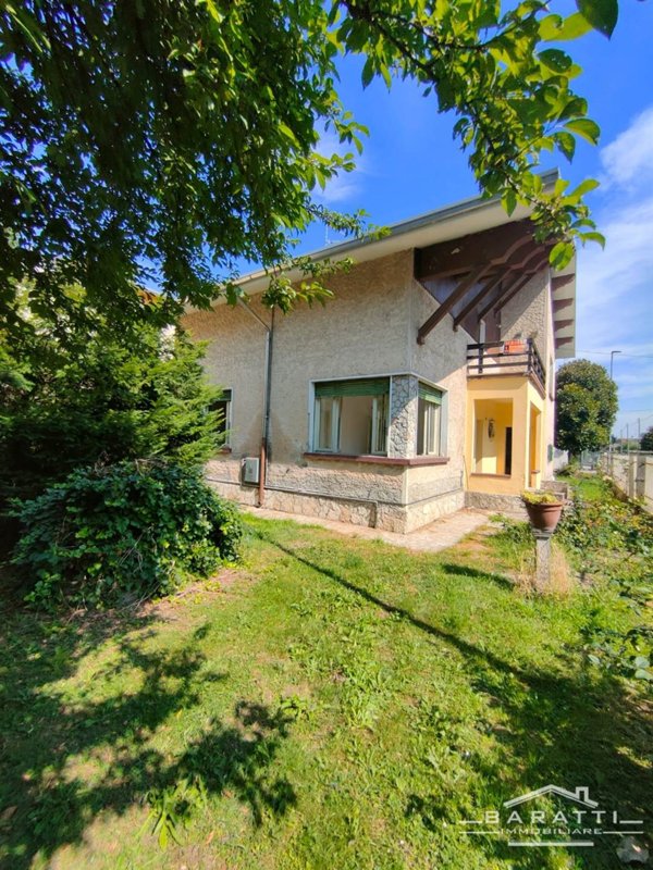 casa indipendente in vendita a Bobbio in zona Moglia