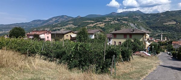 casa indipendente in vendita a Bobbio