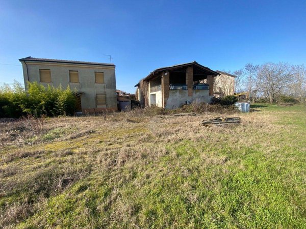 terreno edificabile in vendita a Borgonovo Val Tidone