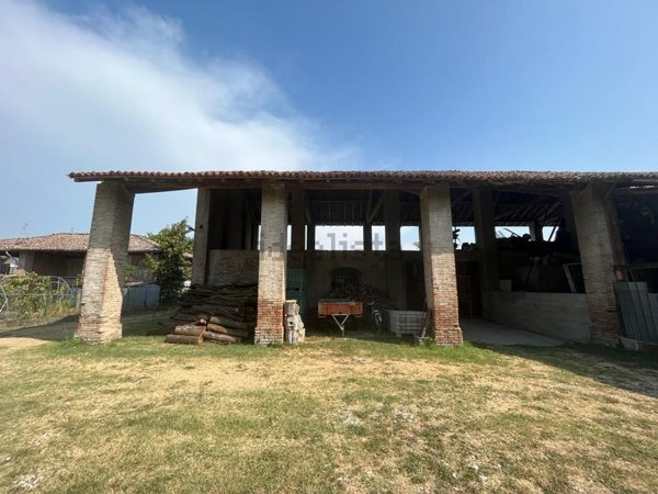 terreno edificabile in vendita a Borgonovo Val Tidone