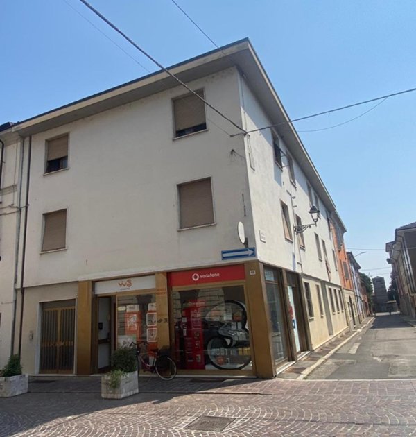 casa indipendente in vendita a Borgonovo Val Tidone