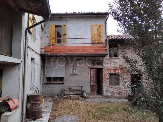 appartamento in vendita a Borgonovo Val Tidone in zona Bilegno