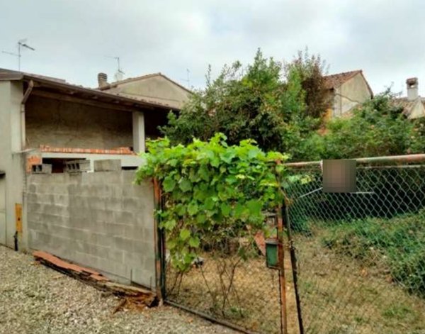 casa indipendente in vendita a Borgonovo Val Tidone in zona Bilegno