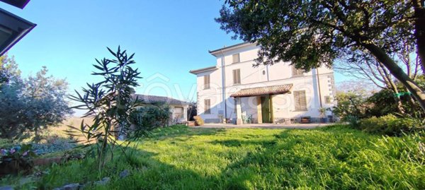 casa indipendente in vendita a Borgonovo Val Tidone