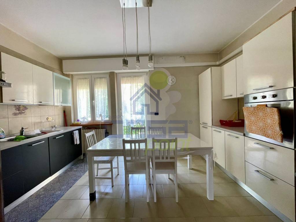casa indipendente in vendita a Borgonovo Val Tidone