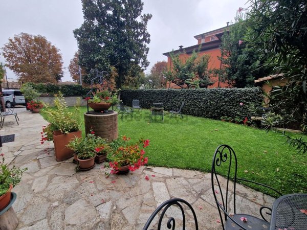 casa semindipendente in vendita a Borgonovo Val Tidone