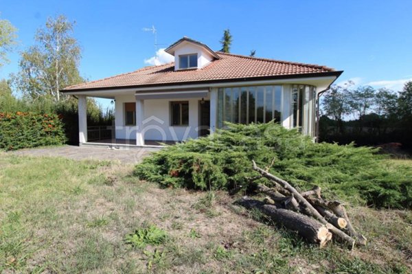 casa indipendente in vendita a Borgonovo Val Tidone