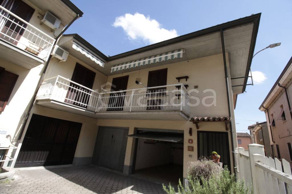 appartamento in vendita a Borgonovo Val Tidone