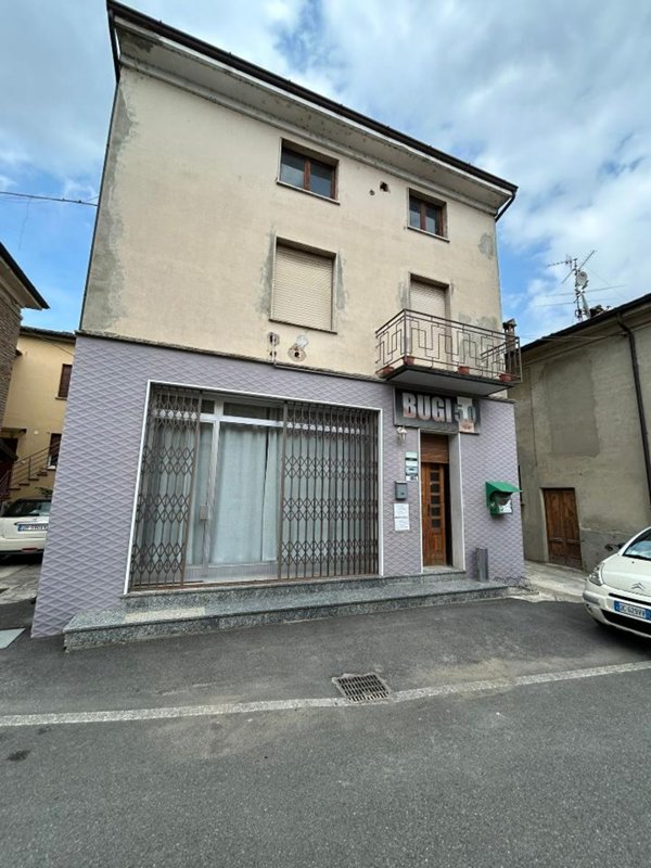 casa indipendente in vendita a Borgonovo Val Tidone in zona Mottaziana