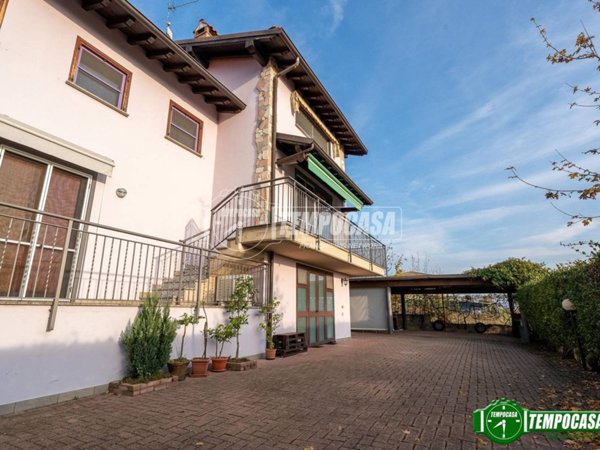 casa indipendente in vendita a Borgonovo Val Tidone in zona Corano