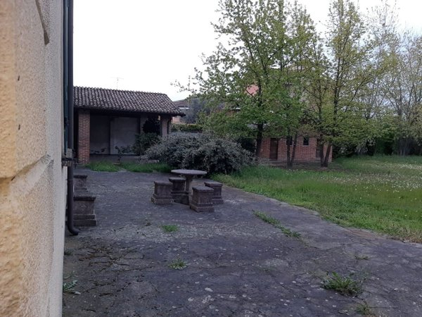 casa indipendente in vendita a Borgonovo Val Tidone