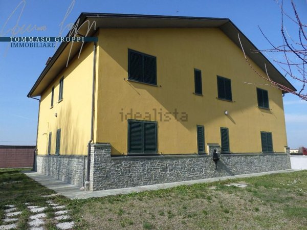 casa indipendente in vendita a Borgonovo Val Tidone