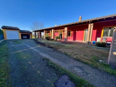 casa indipendente in vendita a Borgonovo Val Tidone