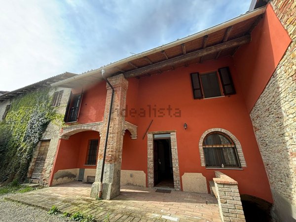 appartamento in vendita a Borgonovo Val Tidone in zona Mottaziana