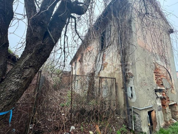 casa indipendente in vendita a Borgonovo Val Tidone