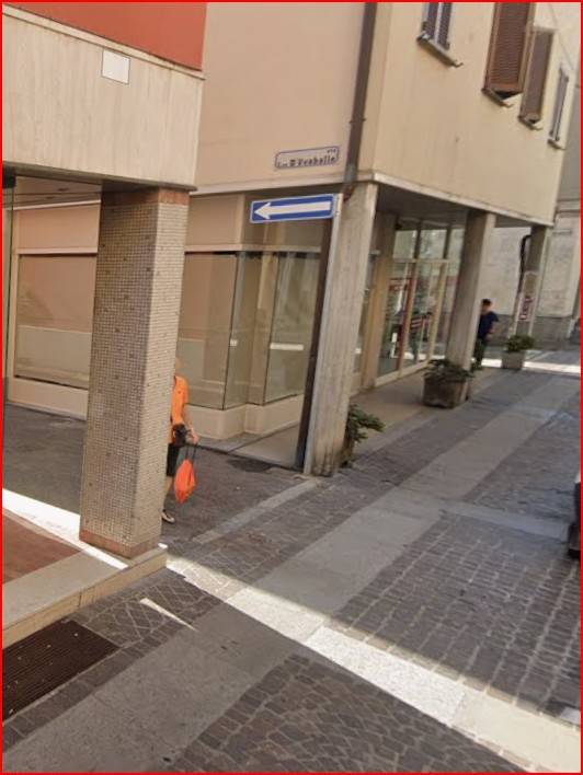 negozio in vendita a Borgonovo Val Tidone