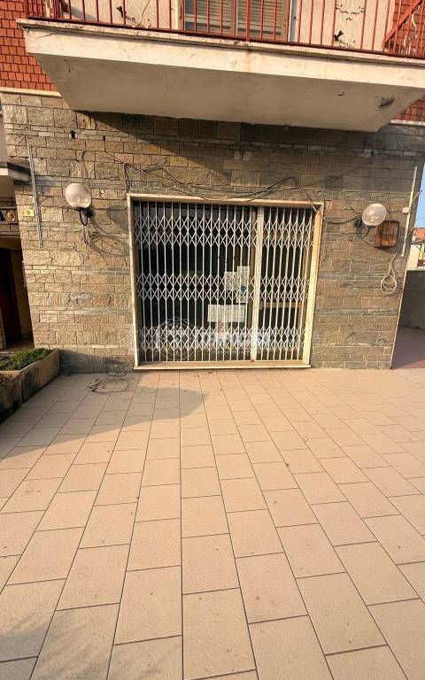 negozio in vendita a Borgonovo Val Tidone