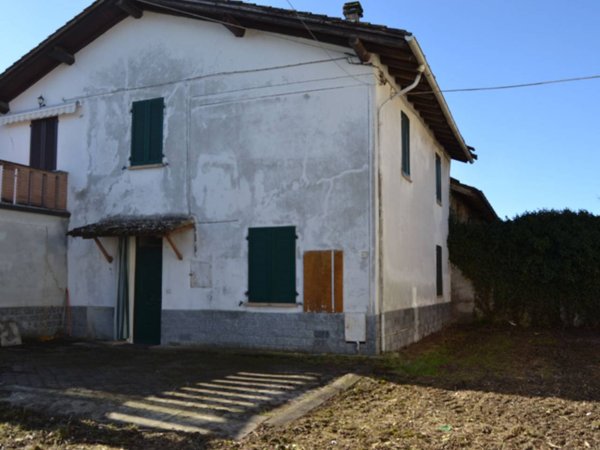 casa indipendente in vendita a Borgonovo Val Tidone in zona Mottaziana