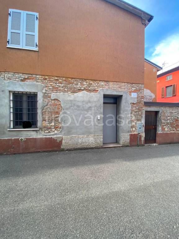 casa indipendente in vendita a Borgonovo Val Tidone