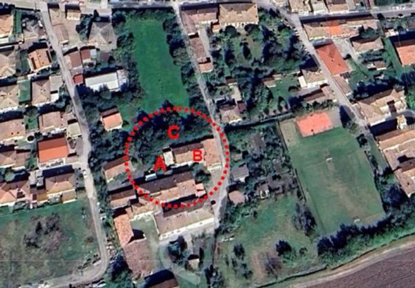 intera palazzina in vendita a Borgonovo Val Tidone in zona Mottaziana