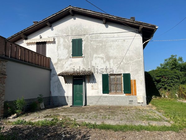 casa indipendente in vendita a Borgonovo Val Tidone in zona Mottaziana