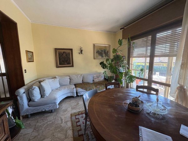 casa indipendente in vendita a Borgonovo Val Tidone