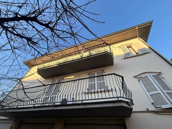 casa indipendente in vendita a Borgonovo Val Tidone