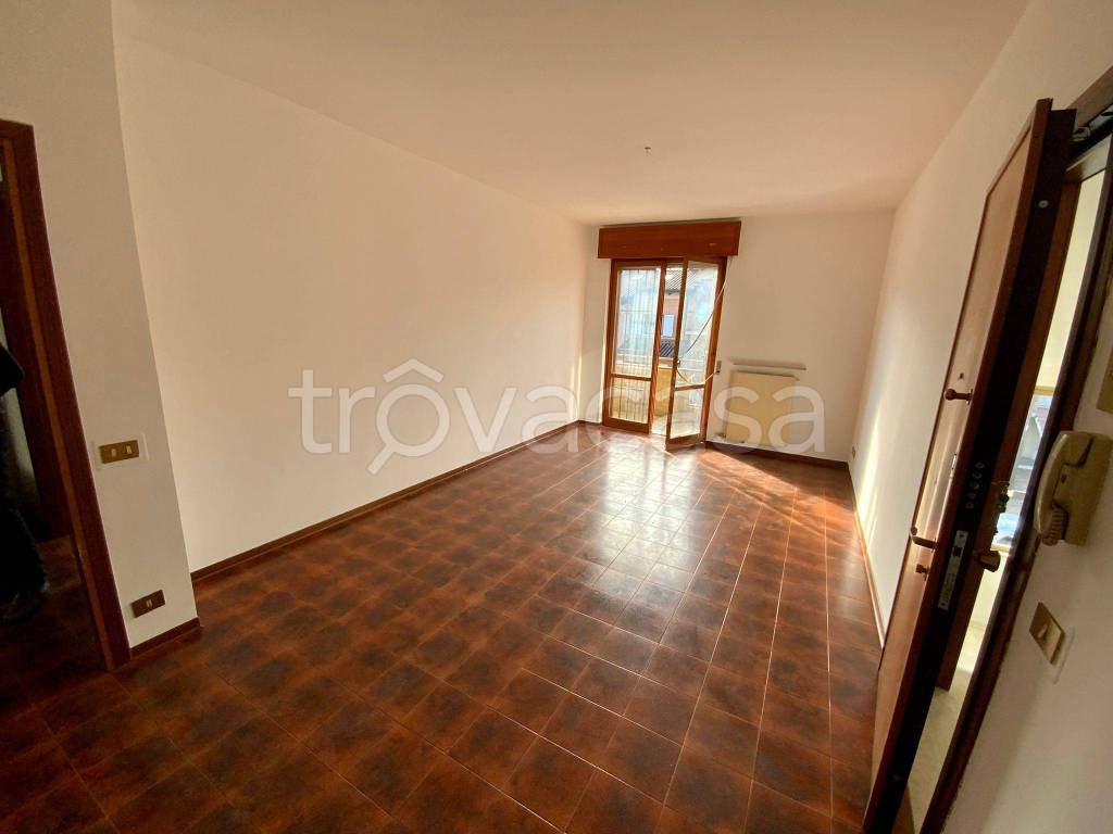 appartamento in vendita a Cadeo in zona Roveleto