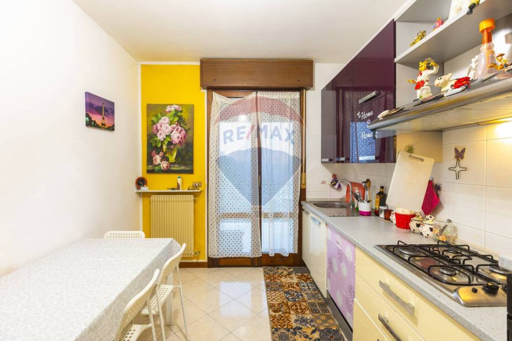 appartamento in vendita a Cadeo in zona Roveleto