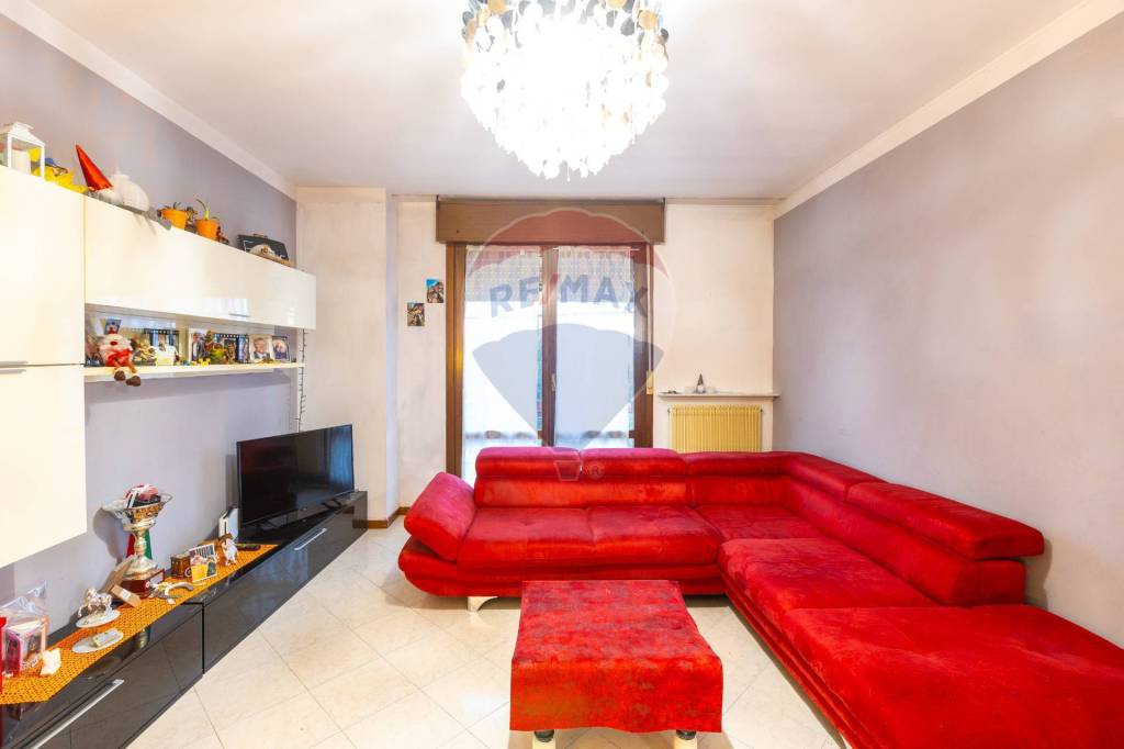 appartamento in vendita a Cadeo in zona Roveleto