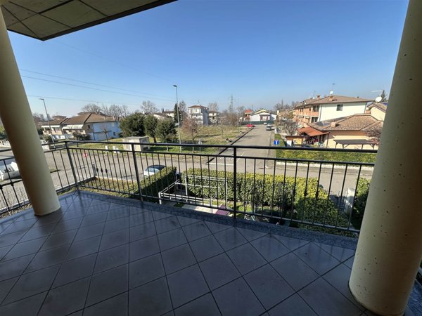 appartamento in vendita a Cadeo in zona Roveleto