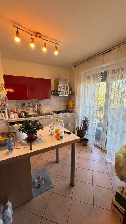 appartamento in vendita a Cadeo in zona Roveleto