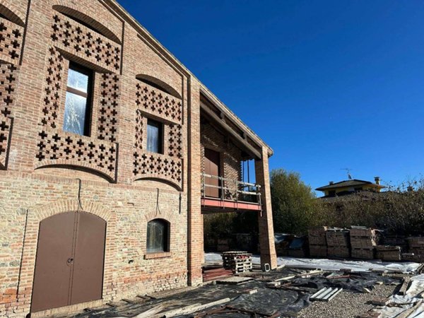 casa indipendente in vendita a Cadeo in zona Roveleto