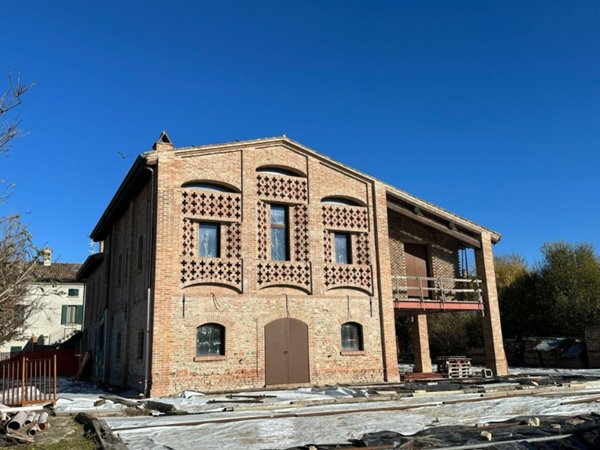 casa indipendente in vendita a Cadeo