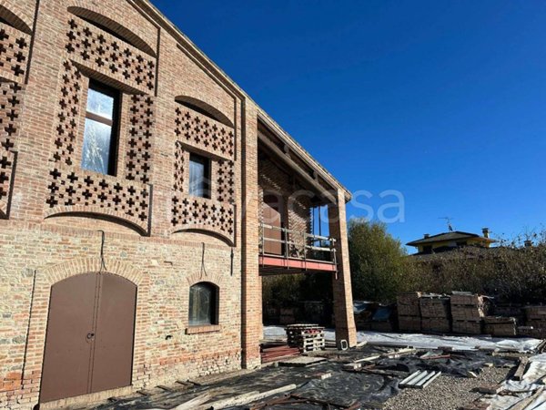 casa indipendente in vendita a Cadeo in zona Roveleto