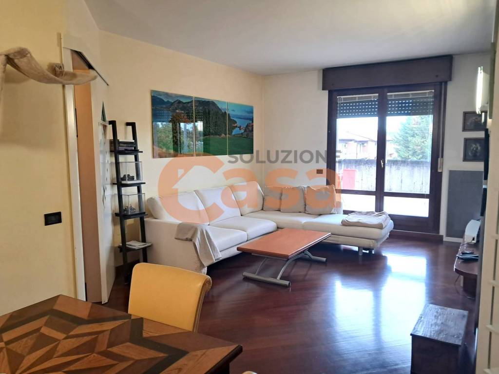 appartamento in vendita a Cadeo in zona Roveleto