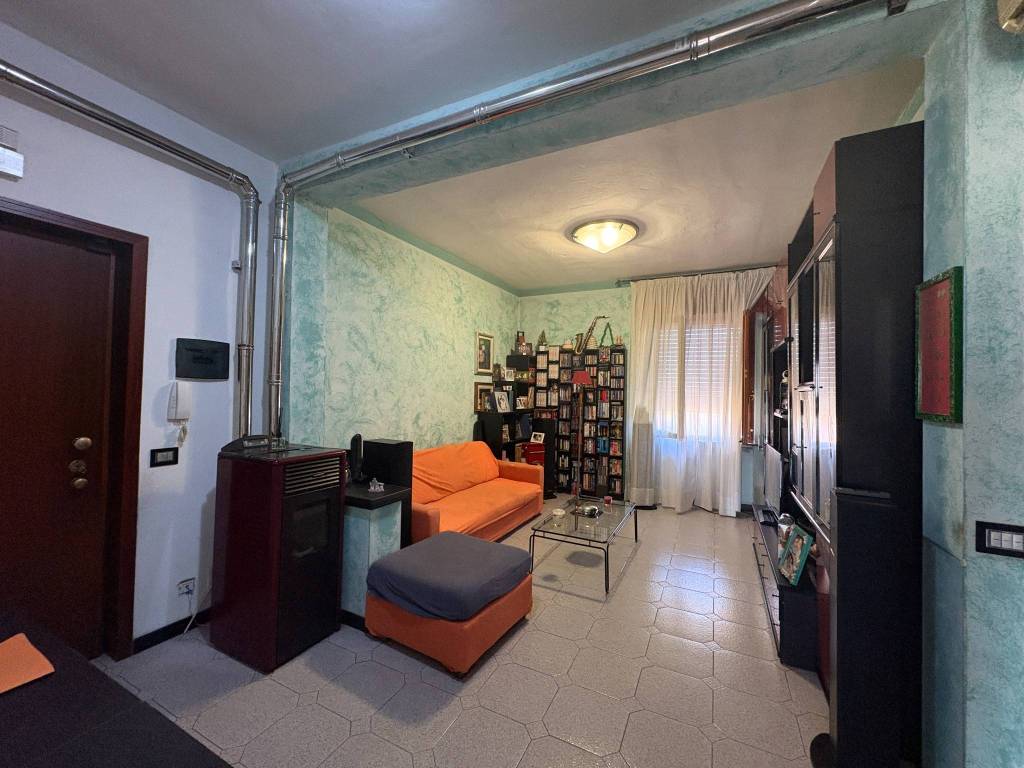 appartamento in vendita a Cadeo in zona Roveleto